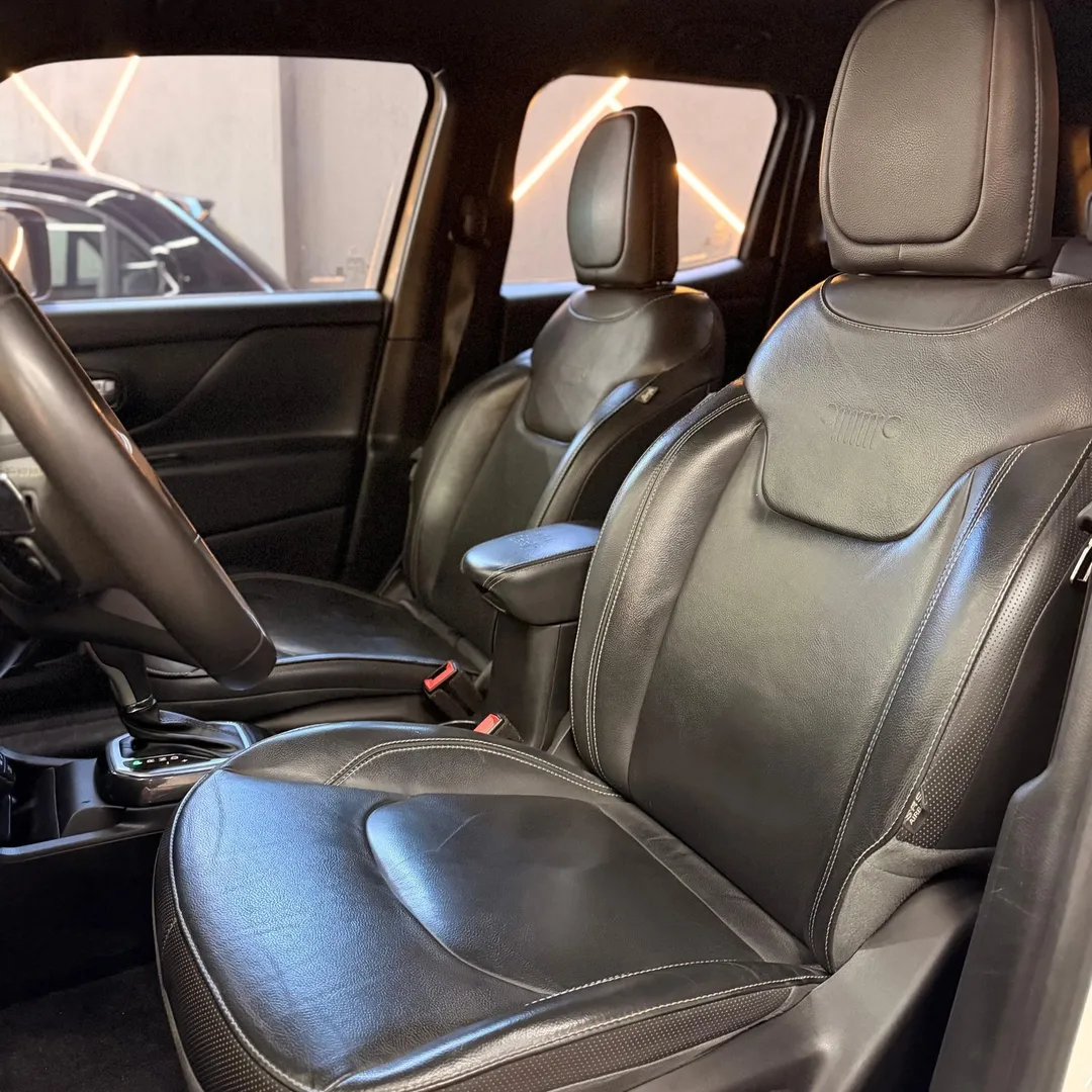 Jeep Renegade 2022, foto 7 de 7